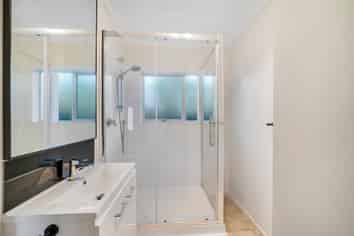1/17 Emirau Place, Glenfield