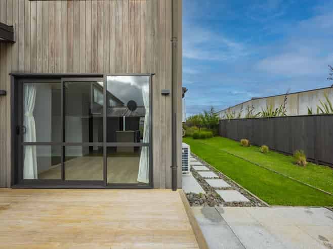 6 Henry Lloyd Place, Millwater