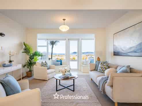 2/1 Aurora Street, Petone