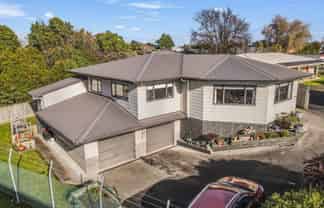 3 Russell Street, Marton