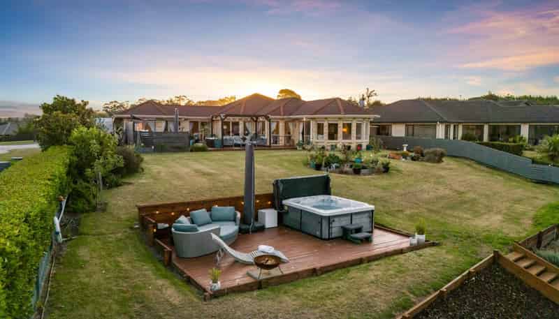 82 Omana Avenue, Helensville