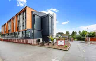 20C/30 Westward Ho, Glen Eden