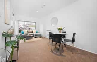 20C/30 Westward Ho, Glen Eden