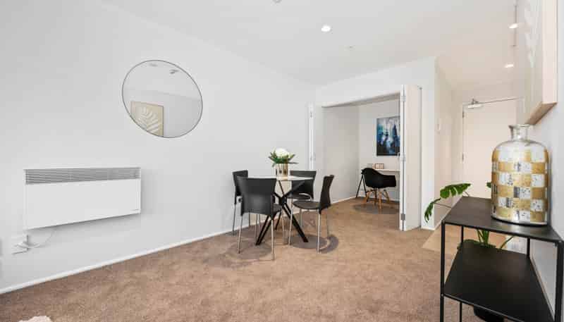 20C/30 Westward Ho, Glen Eden