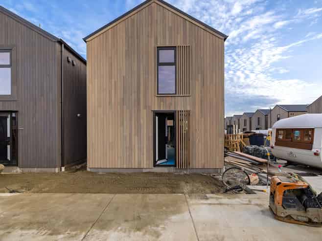 1-6 Hall Street, Five Mile Villas, Frankton