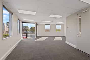 Refurbished 474 sqm Office – Available Now