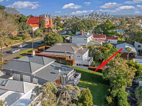 15 Albert Road, Devonport