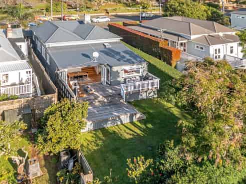 15 Albert Road, Devonport