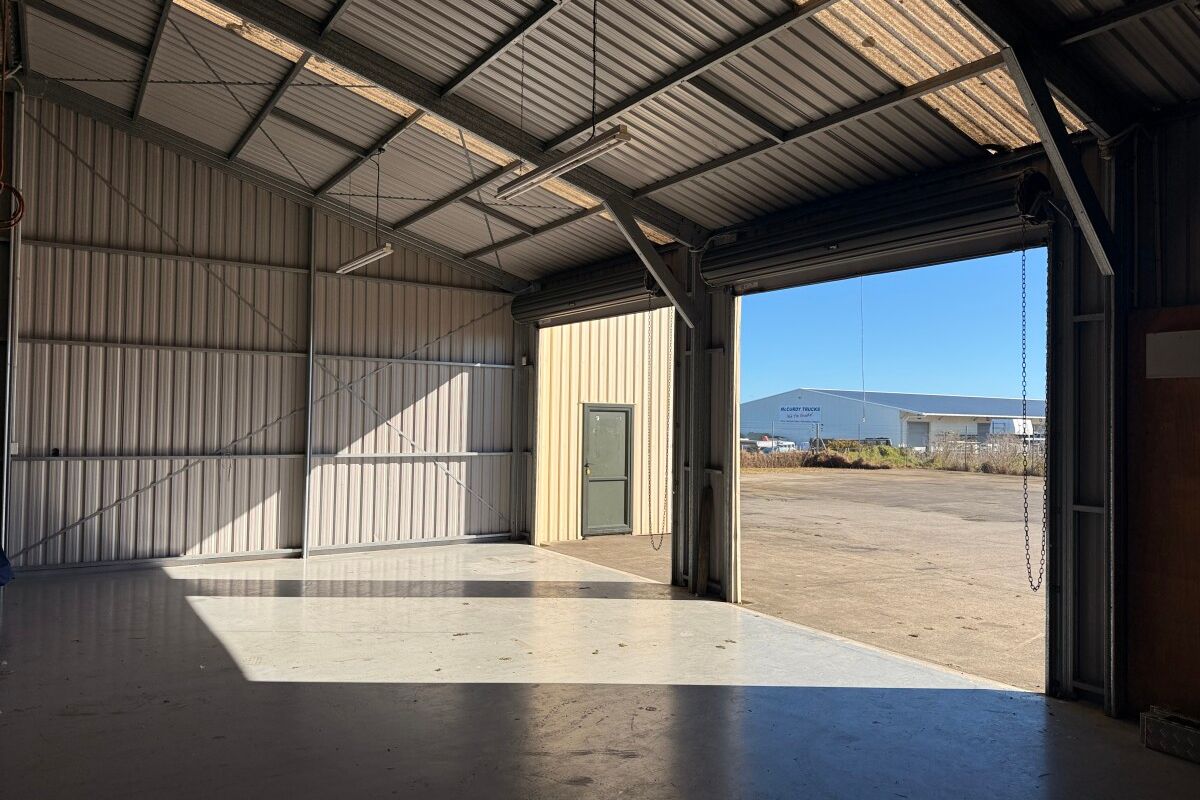 Modern Warehouse in Central Bell Block - Aanzicht 5