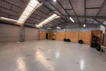 Modern Warehouse in Central Bell Block