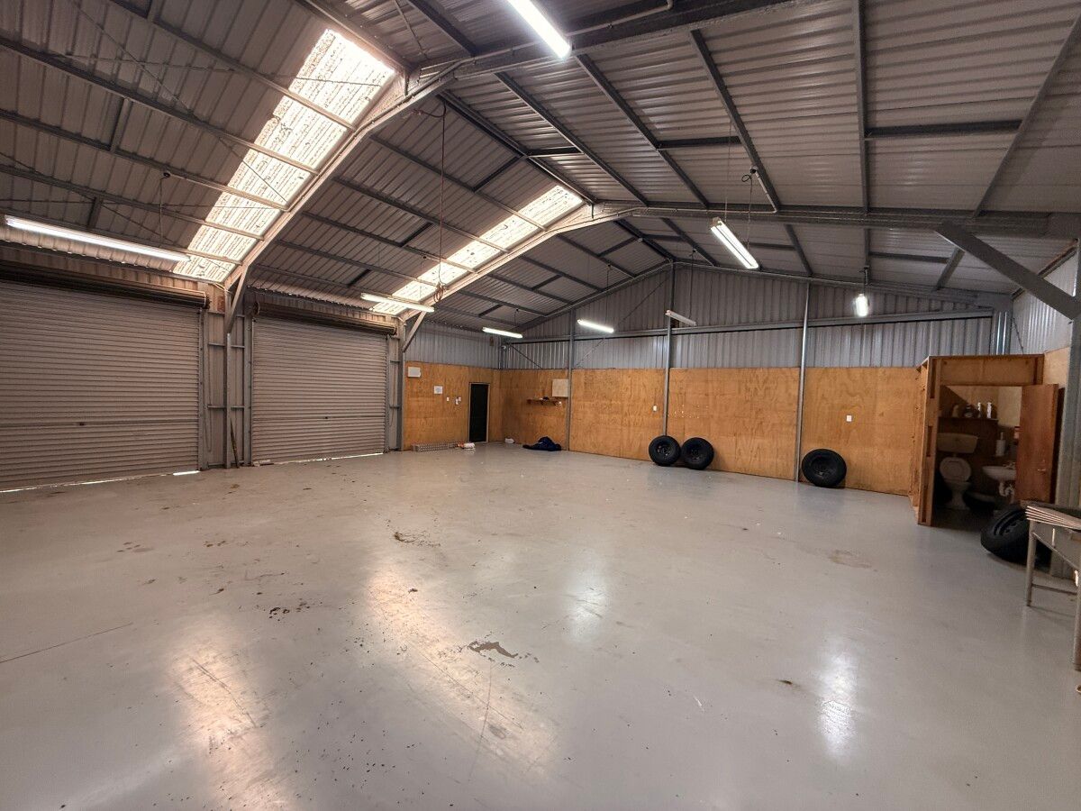 Modern Warehouse in Central Bell Block - Ansicht 6