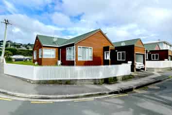 1a Takatimu Way, Johnsonville