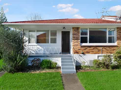 1/183 Mount Albert Road, Sandringham