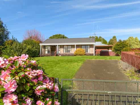 64 Resolution Road, Welcome Bay