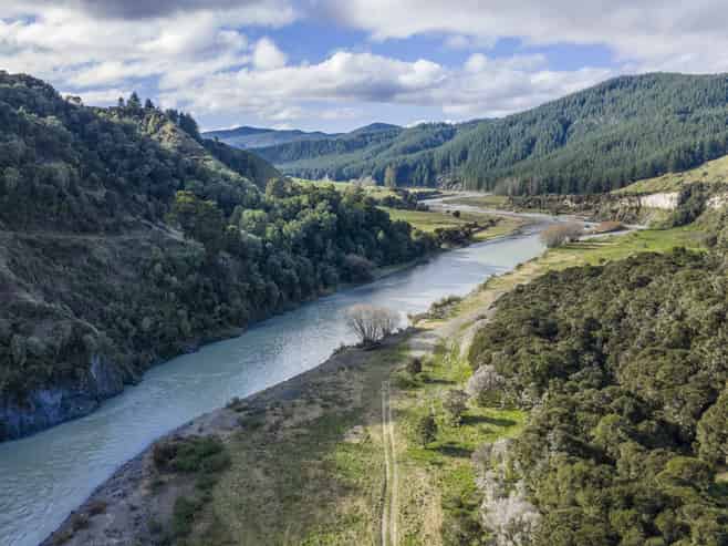 1015 Waitara Road, Te Haroto