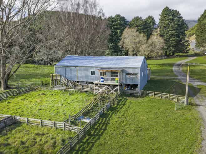 1015 Waitara Road, Te Haroto