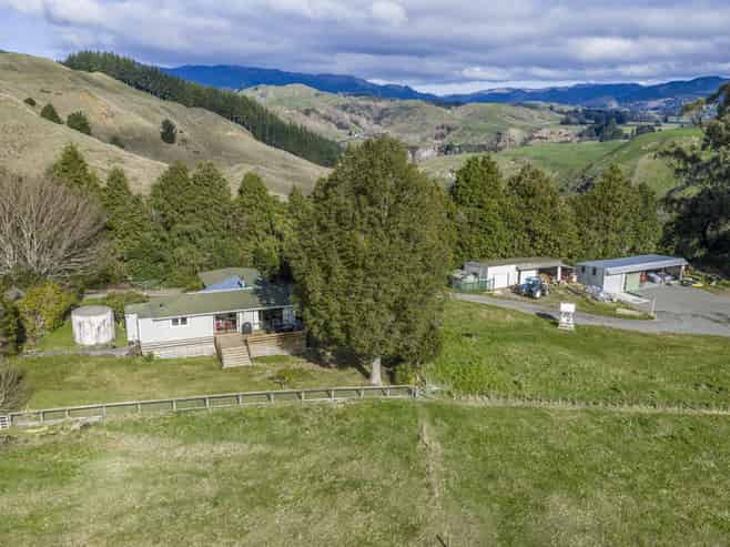 1015 Waitara Road, Te Haroto