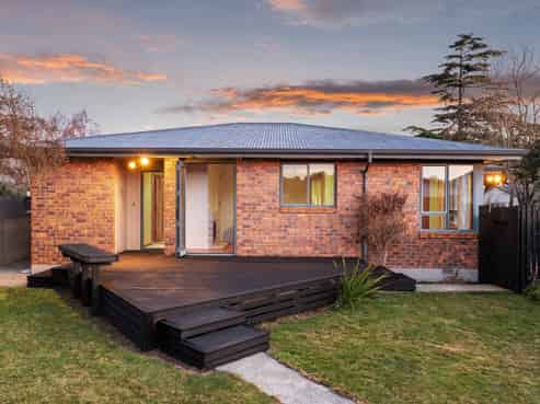 223 Mairehau Road, Burwood