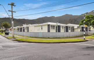 2/136-138 Waddington Drive, Naenae