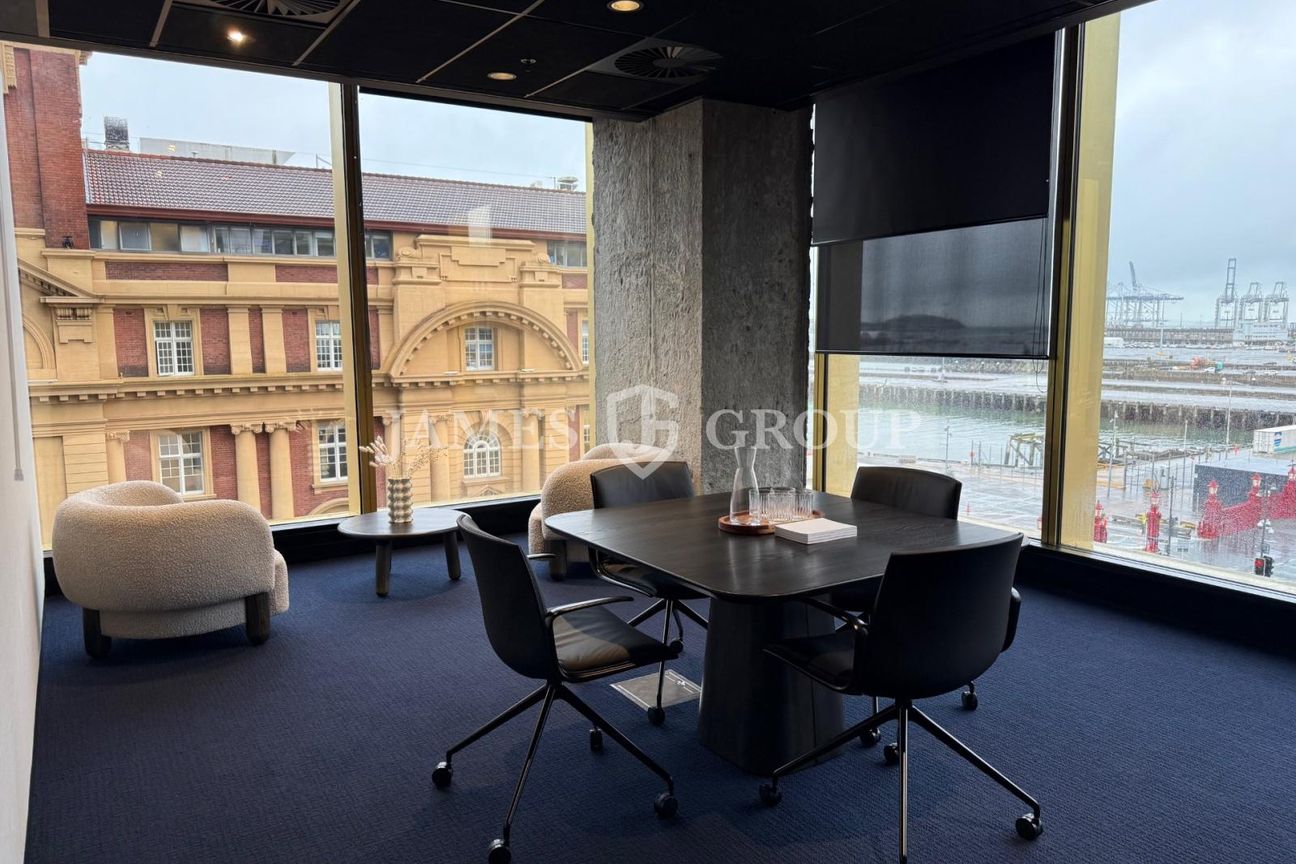 Ready-to-Go Office with High Quality Fit-Out - Pohľad 5