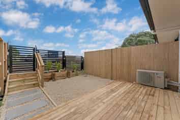 2/21 Baird Street, Howick