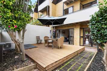 4/6 Curran Street, Herne Bay