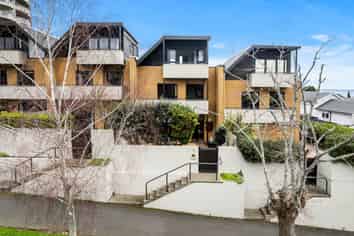 4/6 Curran Street, Herne Bay