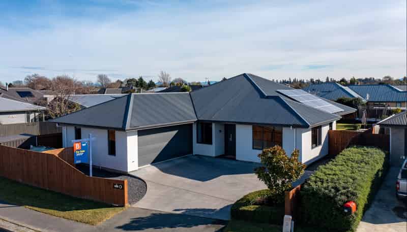 13 Geoff Geering Drive, Netherby
