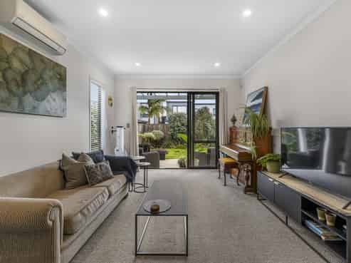 13 Ian Morrison Road, Hobsonville