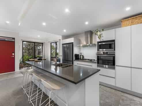 13 Ian Morrison Road, Hobsonville