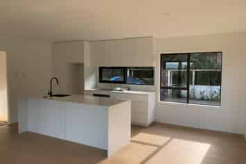 129 Collarbone Road, Thames