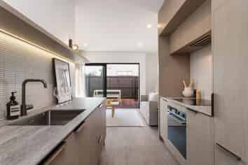 3/44 Winchester Street, Merivale