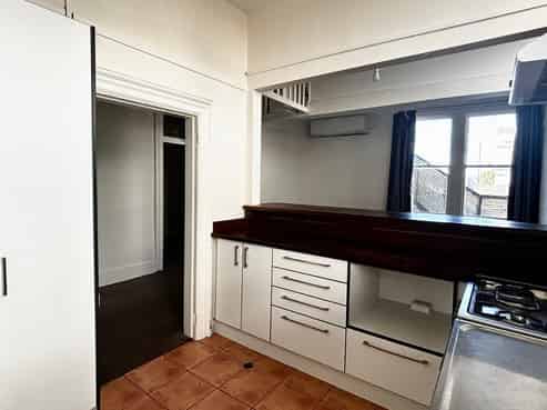 Bottom Fla/33 Hankey Street, Mount Cook