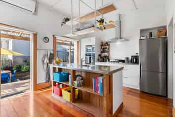 5 Athens Road, Onehunga