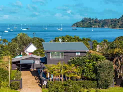 25 Rata Street, Oneroa