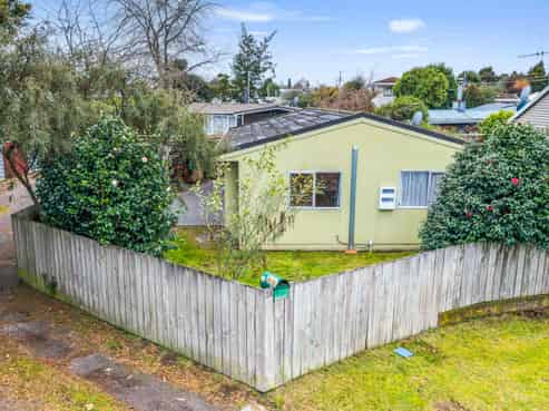 2/2 Laughton Street, Taupo
