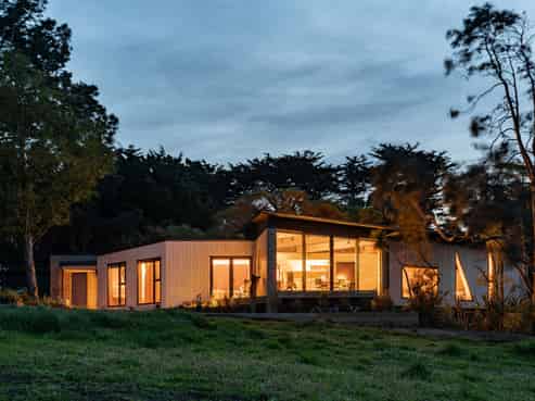 109B Cliffs Road, Saint Clair