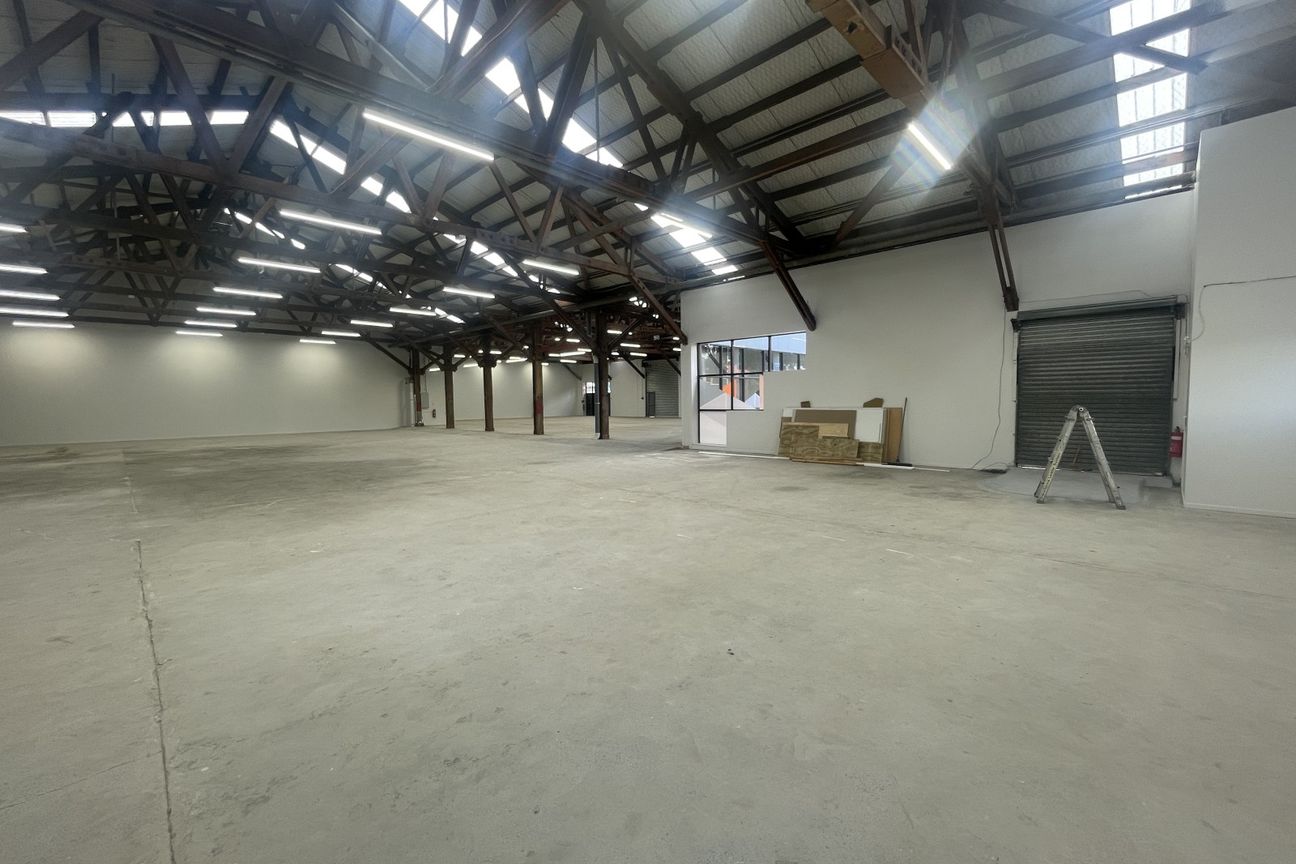 High Profile Warehouse & Secure Yard - Bild 5