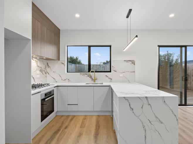 27 Jandell Crescent, Bucklands Beach