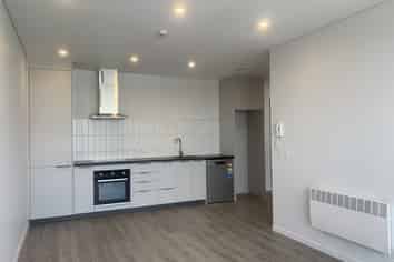 207/4 Rauroa Lane, Hobsonville
