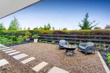 16 Benjamin Place, Clevedon