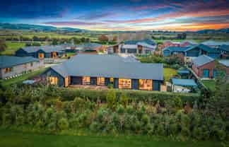 16 Benjamin Place, Clevedon
