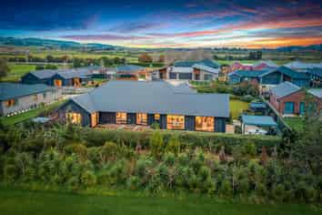 16 Benjamin Place, Clevedon