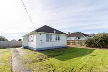 685 State Highway 25, Waitakaruru