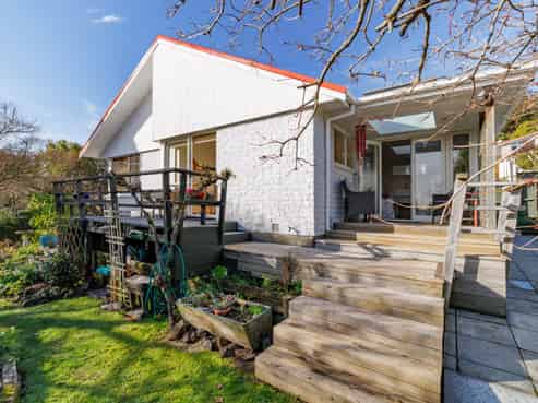 12A Parklands Drive, Huntsbury