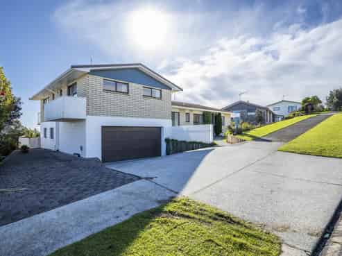 19 Darwin Crescent, Spotswood