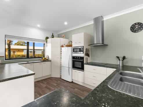 24 Moir Street, Mangawhai