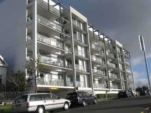 Central Auckland MR - Price Reduced to Meet Market