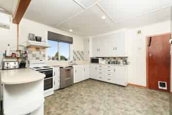 43A Lawrence Street, Mornington