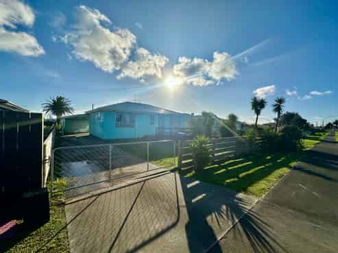 218 State Highway 1, Awanui